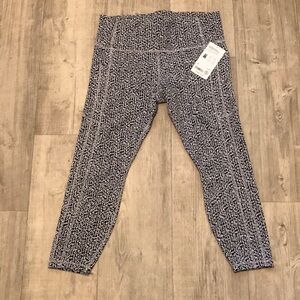 NWT Athleta Leggings Ultimate Stash Textured 7/8 Tight